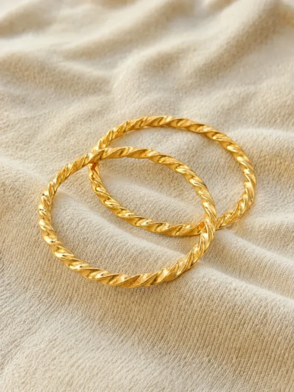 Gold bangle